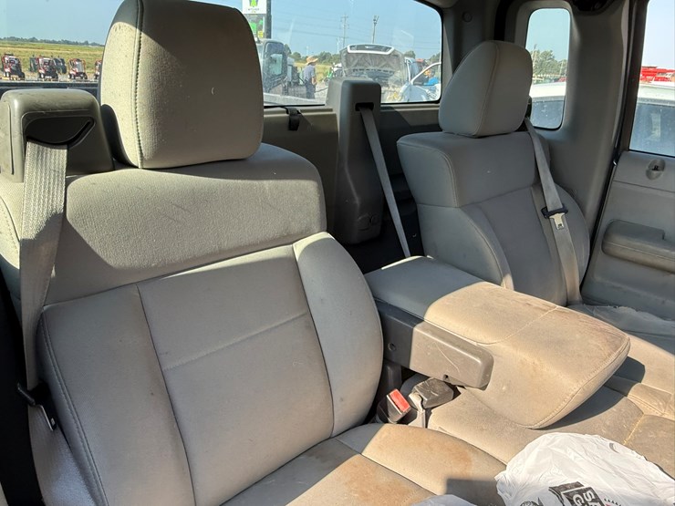 2014-ford-f150-image-26