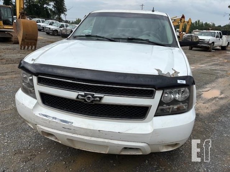 2008-chevrolet-avalanche-1500-image-2
