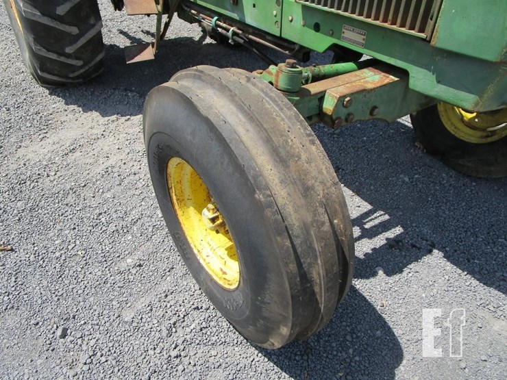john-deere-2940-image-4