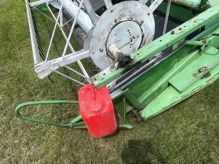 #1061-•-owatonna-260-swather-with-conditioner-image-39