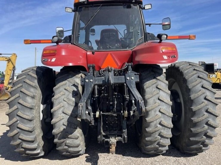 2012-case-ih-magnum-260-image-29