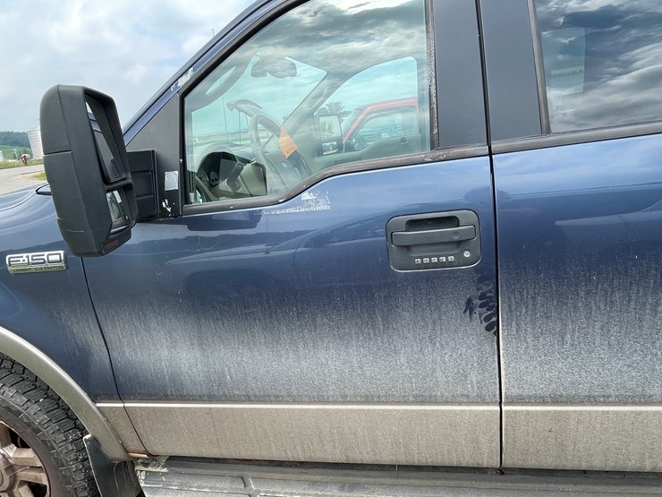 #1037-•-2005-ford-lariat-crew-cab-4x4-(has-wi-title)-image-43