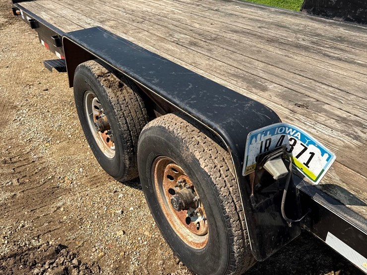 2013-dressen-dct-83-inch-x-20ft-flatbed-trailer-image-7