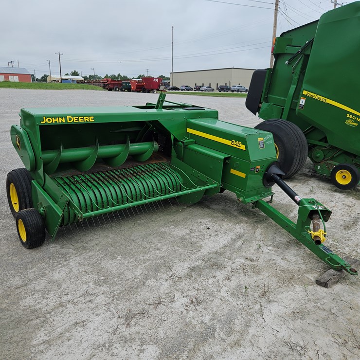 2010 JOHN DEERE 348