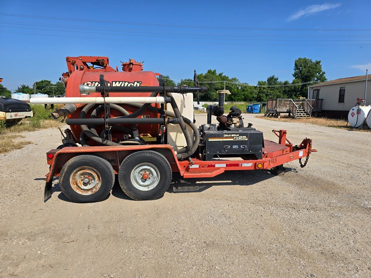 ditch-witch-fx25-image-10