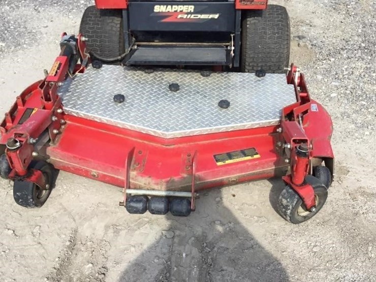 snapper-z-rider-mower-image-2