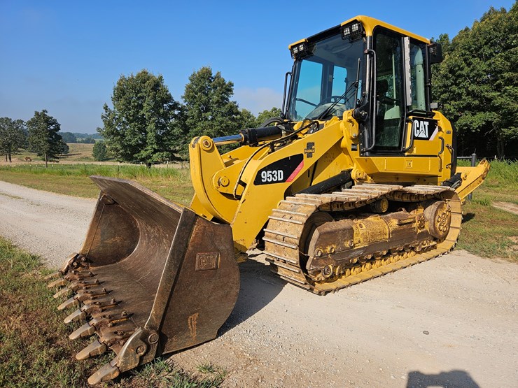 2014-caterpillar-953d-image-2