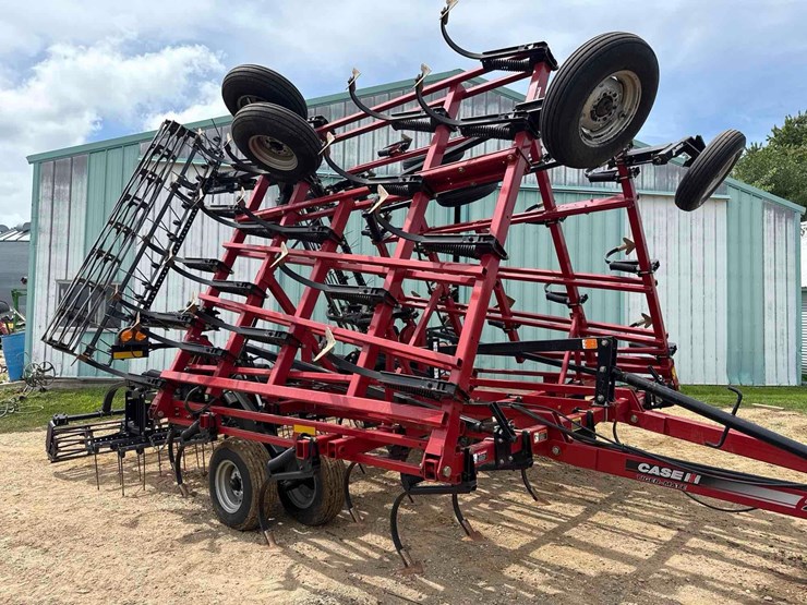 2014-case-ih-tigermate-200-image-1