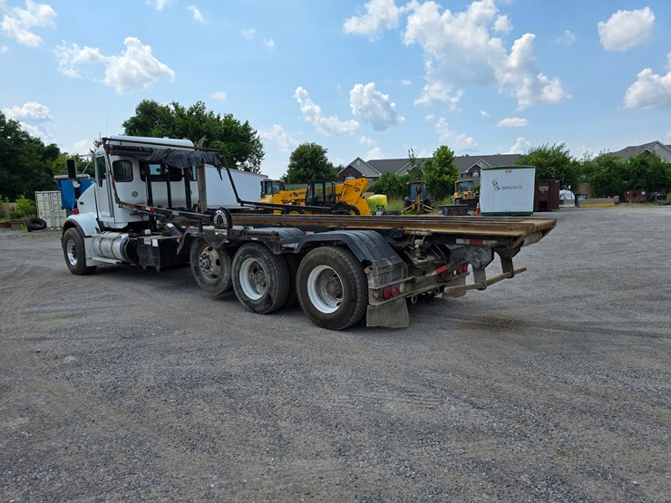 2012-kenworth-t800-image-21