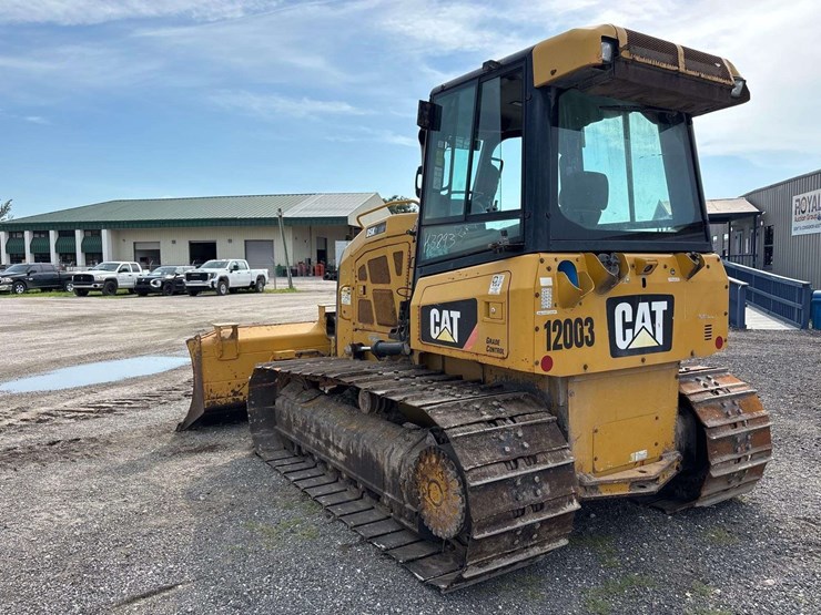 caterpillar-d5k2-lgp-image-4