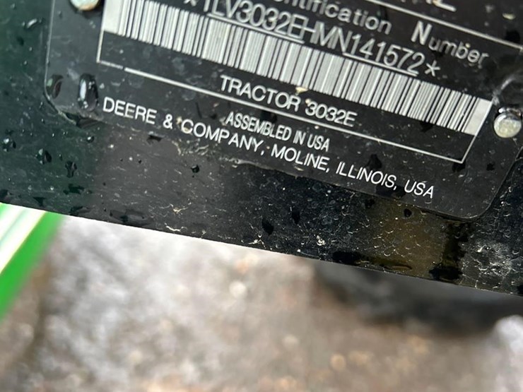 2022-john-deere-3032e-image-31