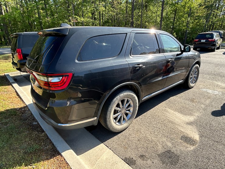 2016-dodge-durango-image-3