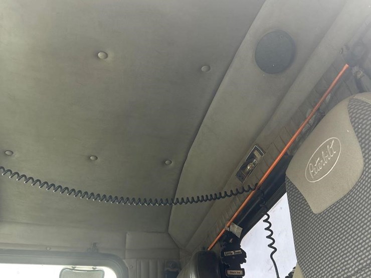 2004-kenworth-t800-image-49