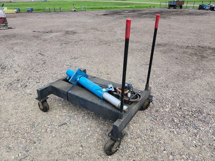 hydraulic-jack-on-dolly-image-4