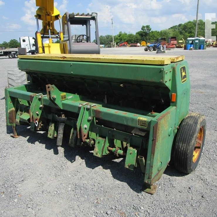 JOHN DEERE 8550