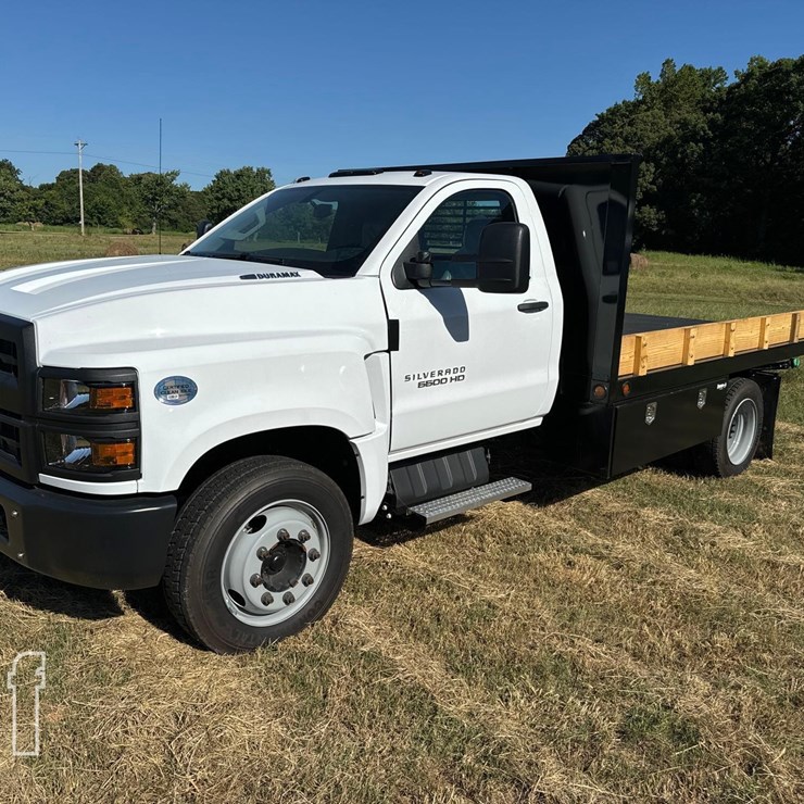 2023 CHEVROLET SILVERADO 6500HD