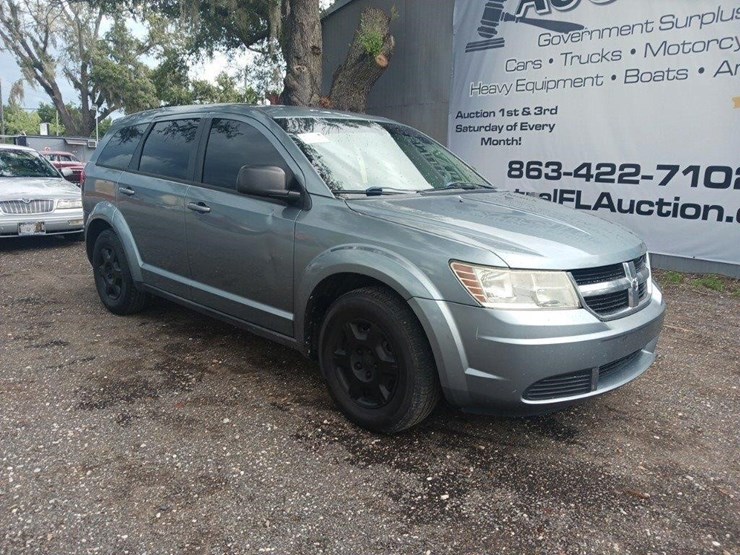 2010-dodge-journey-image-2