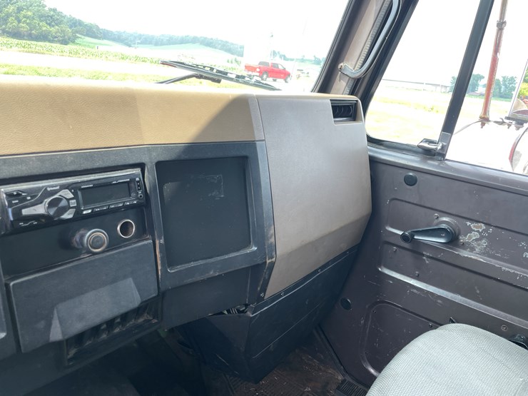 #1012-•-1993-international-dump-truck-(has-wi-title)-image-82