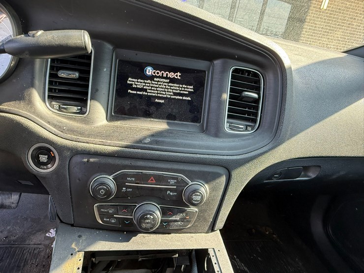 #26458-•-2018-dodge-charger-sedan-2c3cdxat6jh212440-image-30