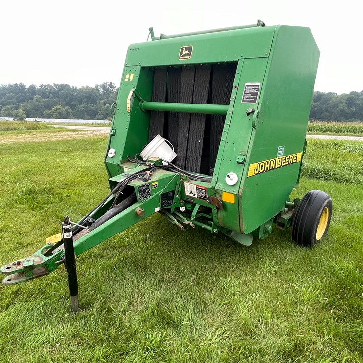 JOHN DEERE 446