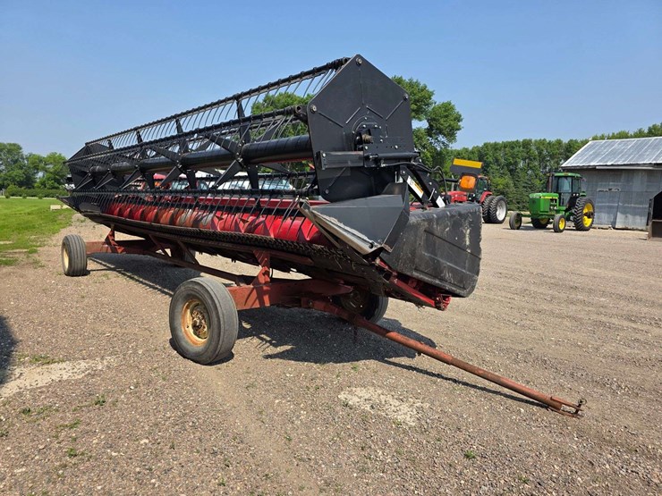 ih-model-1020-bean-head,-25’-wide,-bolt-on-sections,-comes-with-4-wheel-header-trailer,-9.5l-14-tire-image-2