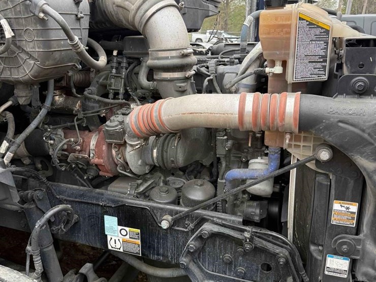 2022-kenworth-t680-image-6