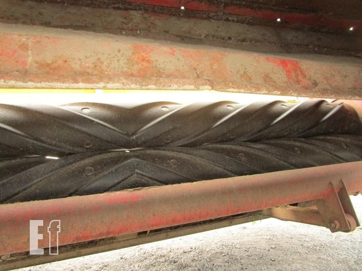 new-holland-472-image-7