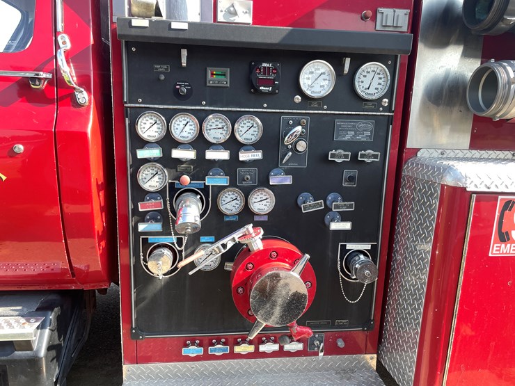#1017-•-1985-retired-firetruck-(has-wi-title)-image-68