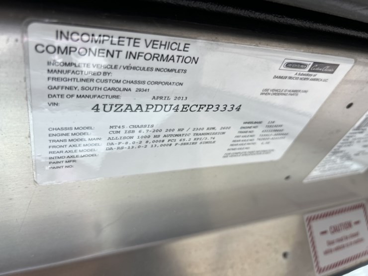 2014-freightliner-mt45-image-37