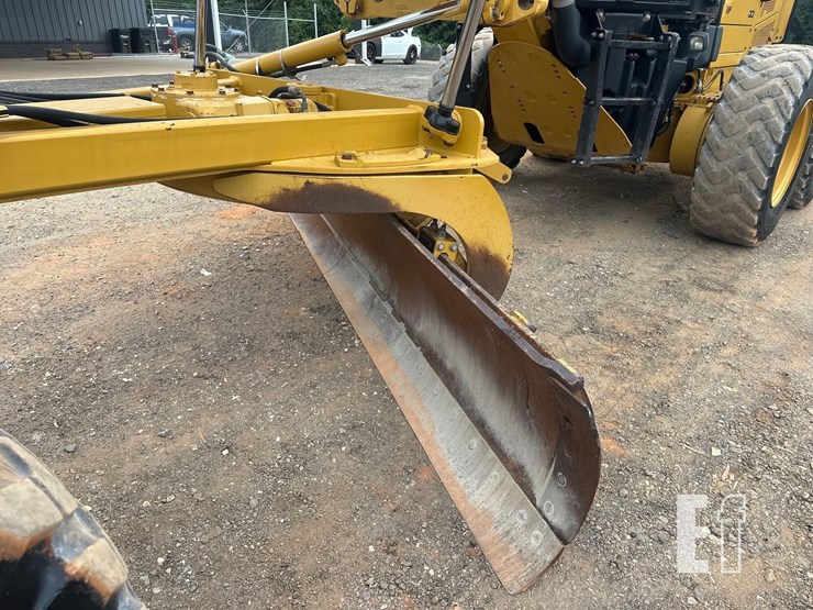 2011-caterpillar-12m-vhp-image-12