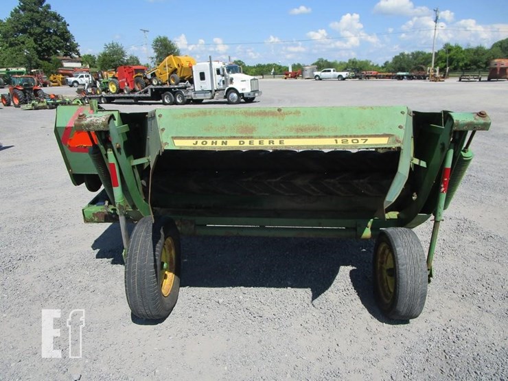 john-deere-1207-image-7