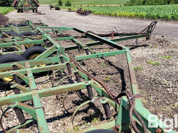 john-deere-1010-image-17
