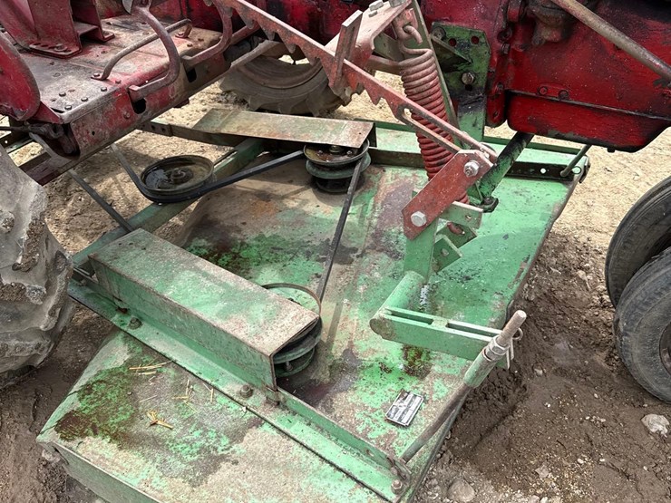 farmall-b-tractor-w/-5ft-belly-mower-image-15