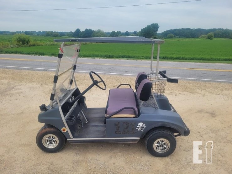 club-car-gas-powered-golf-cart-6586-image-8