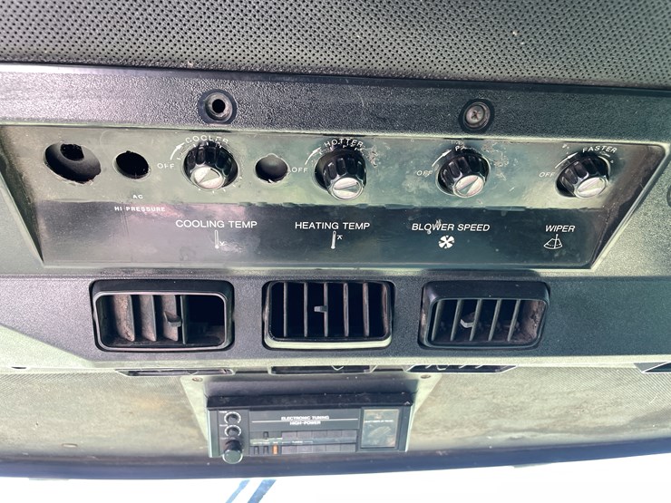 john-deere-6620-image-81