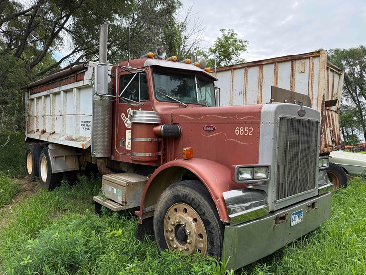1987-peterbilt-359-image-1