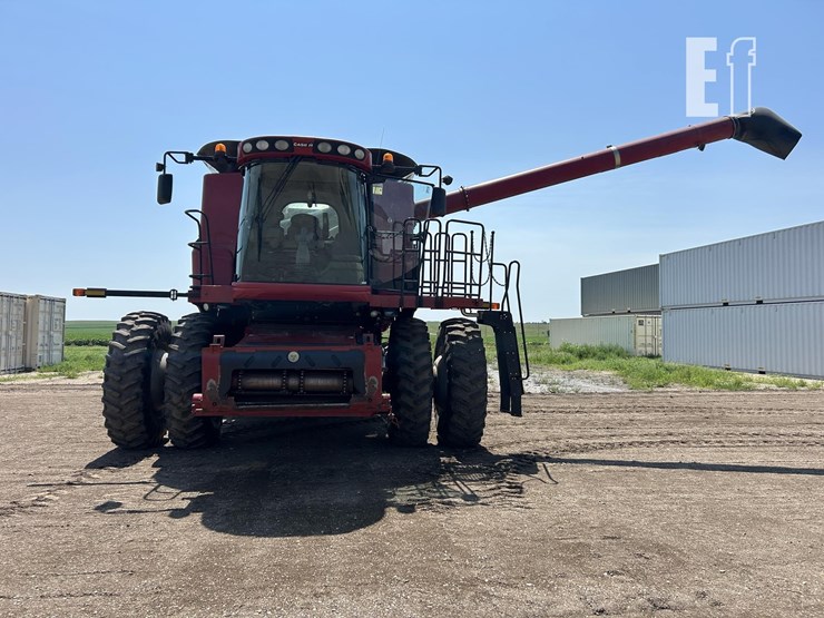 2007-case-ih-7010-image-91