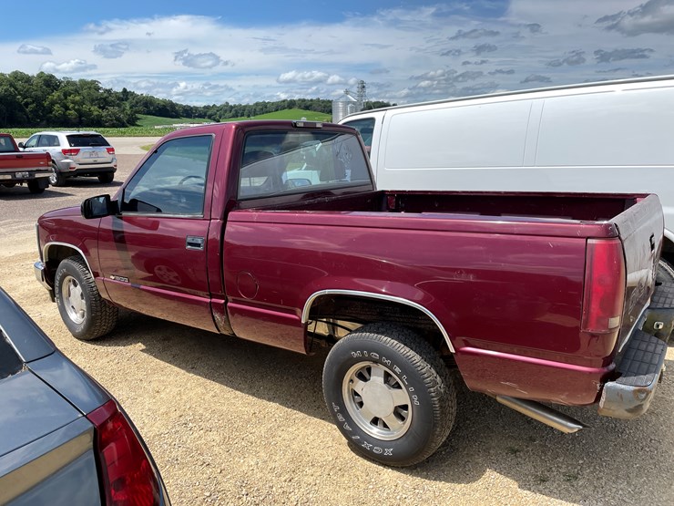 #1046-•-1996-chevrolet-truck-(has-wi-rebuilt-title)-image-8