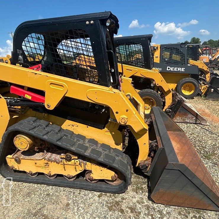 CATERPILLAR 239D