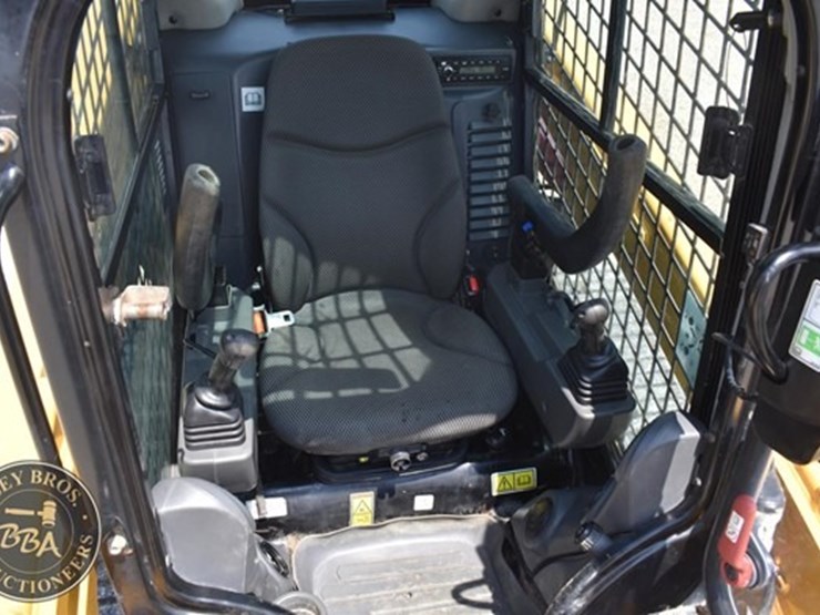 2019-caterpillar-289d-image-40