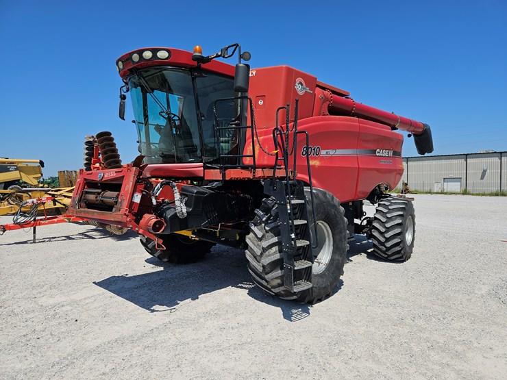 2007-case-ih-8010-image-1