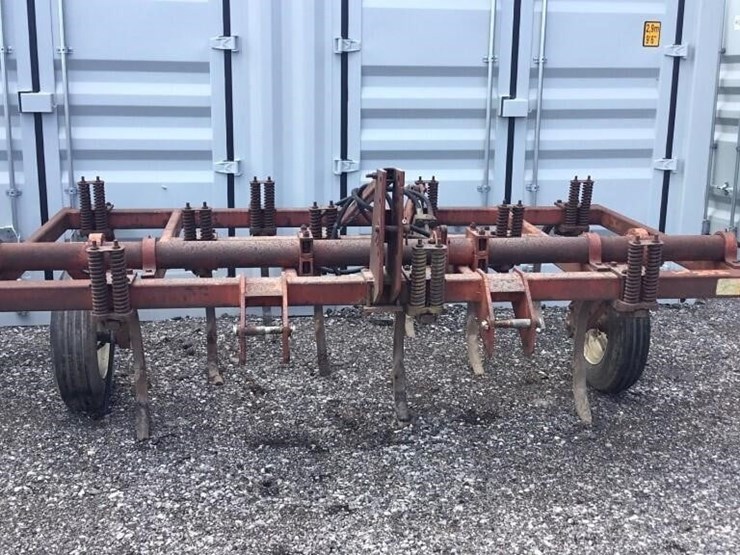 case-ih-1800-image-1