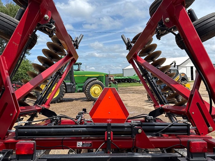 2012-case-ih-340-image-9