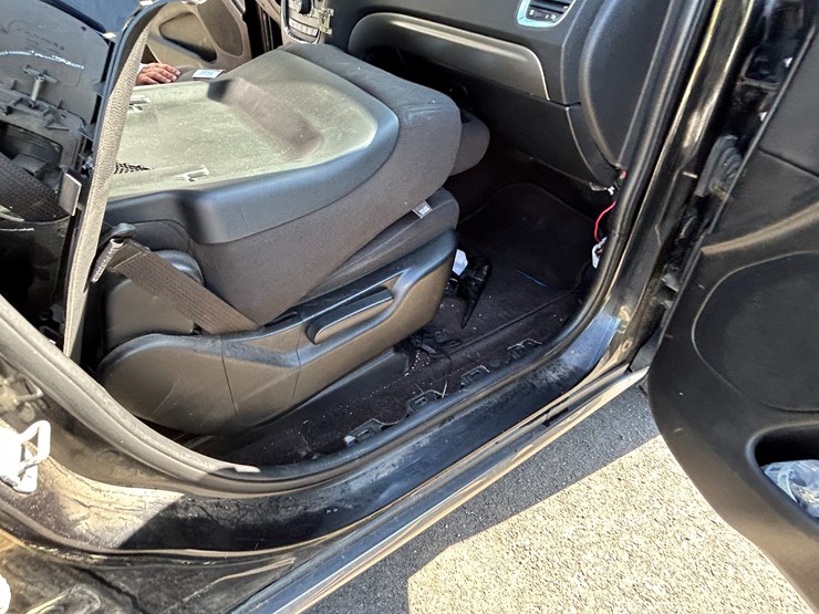 2016-dodge-durango-image-28
