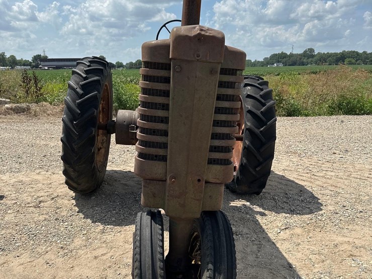 john-deere-h-image-2