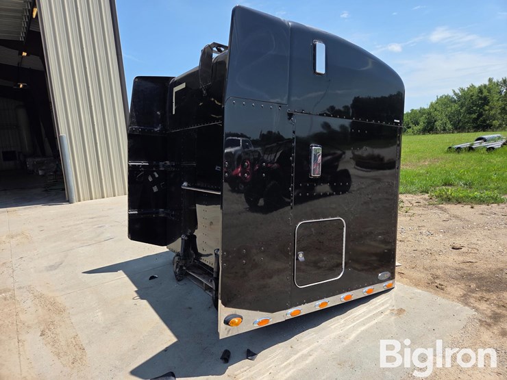 peterbilt-379-image-5