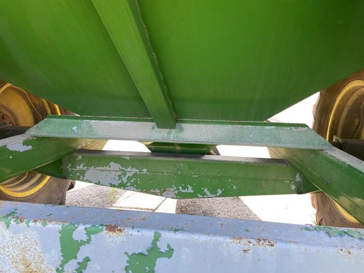 #1057-•-j-&-m-grain-cart-image-28