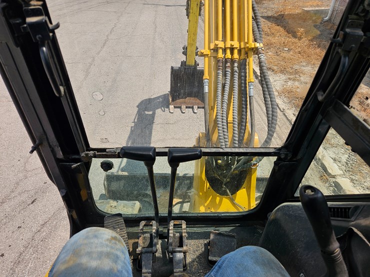 2018-komatsu-pc55mr-image-51