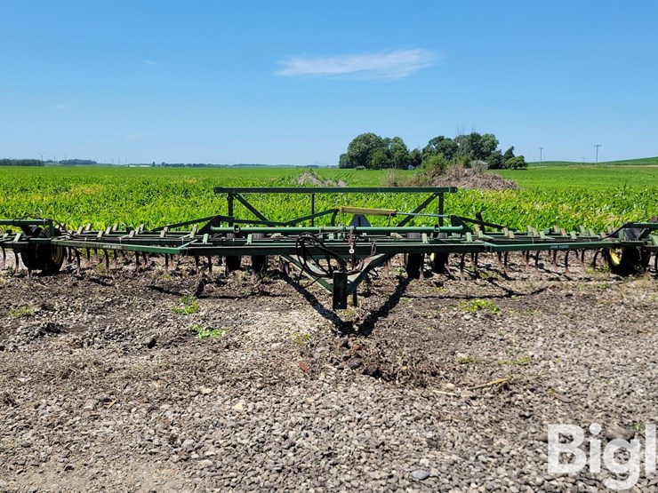 john-deere-1010-image-2