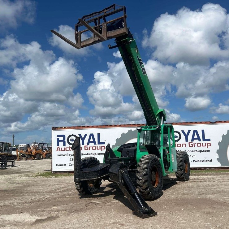 2014 JLG G12-55A